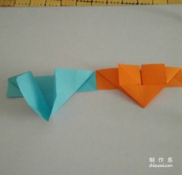 Creative three-dimensional love origami illustration-beautiful and special heart-to-heart connection