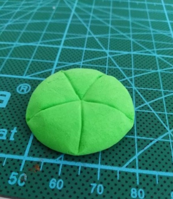 Tutorial illustration of how to make lotus leaves in Plants vs. Zombies with ultra-light clay