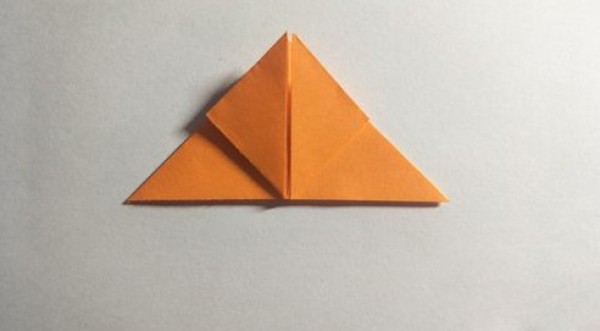 Simple origami for children, how to fold a three-dimensional butterfly