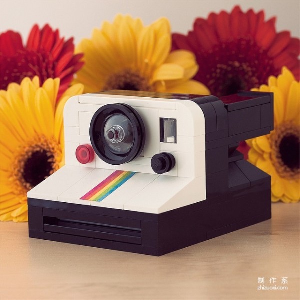 Chris McVeigh: LEGO bricks create nostalgic electronics