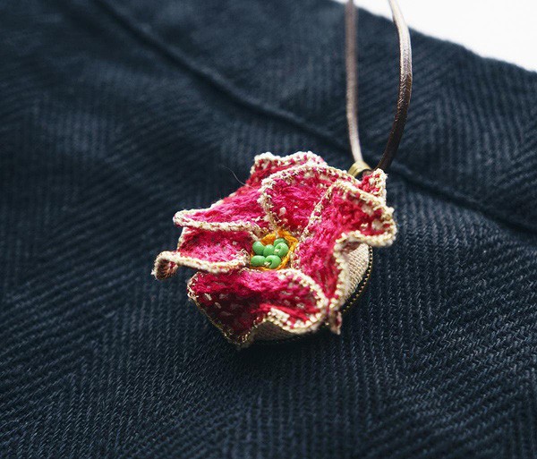 Beautiful handmade DIY embroidery and elegant trinket products to appreciate