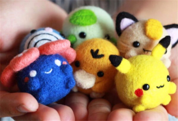 DIY creative handmade shop shares that when wool felt meets embroidery, she who likes cuteness has come up with a new style