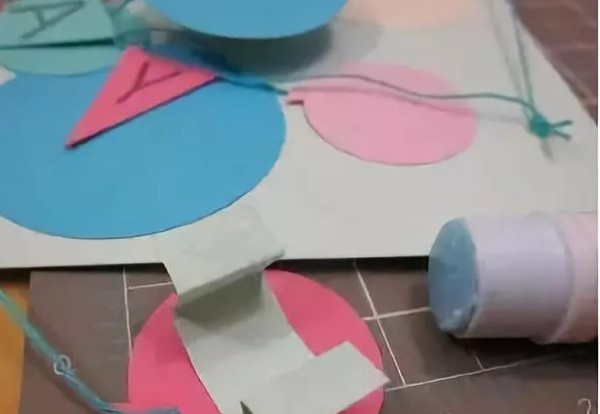 Illustrated tutorial for making a DIY balloon 3D model for greeting cards during the National Day holiday