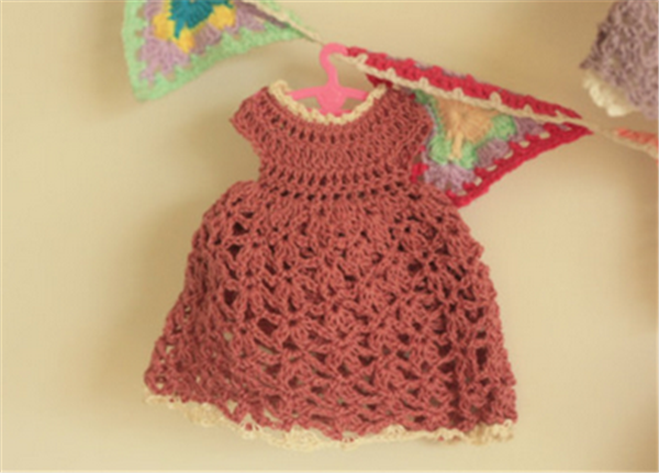 Beautiful and cute hand knitted DIY kawaii princess dress