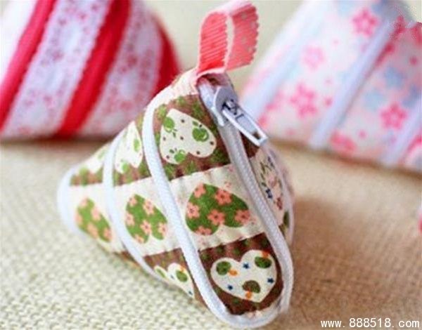 Make a DIY creative fabric rice dumpling for the Dragon Boat Festival