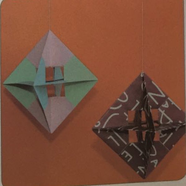 DIY simple folding method of pendant origami