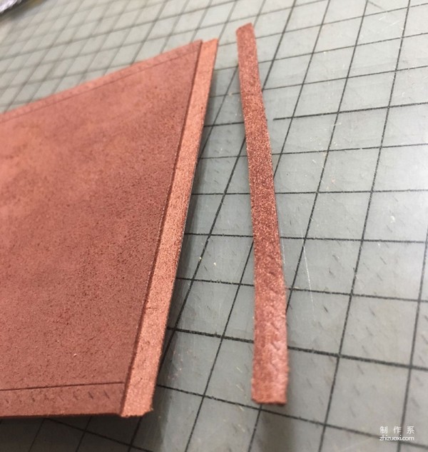 The production process of cordovan leather high bridge short clip wallet