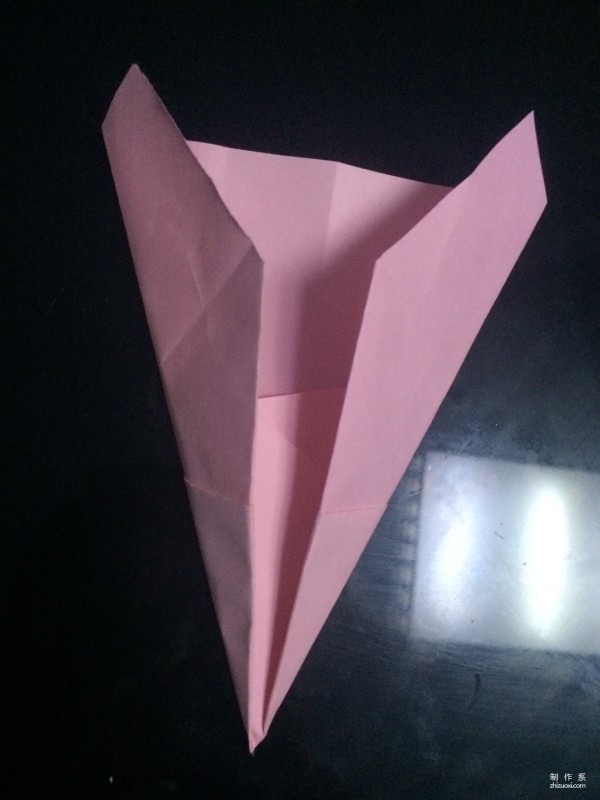 Very simple origami illustration of colored paper five-pointed star