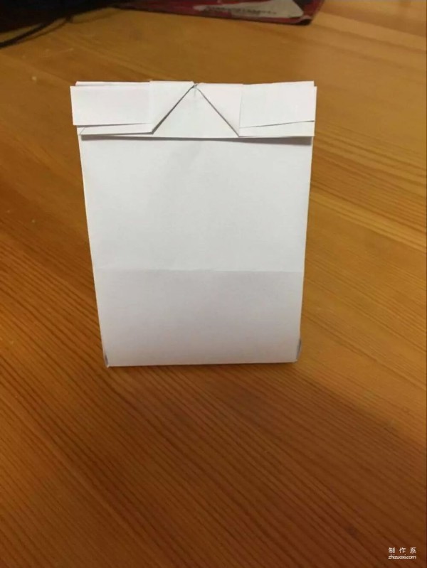 Simple and beautiful hand-made origami method for gift bag with bow