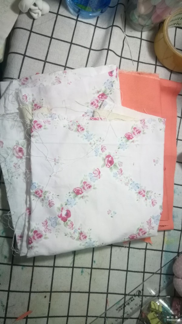 Tutorial on making simple small handbags and handmade fabric bags