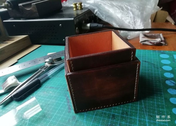 Leather box made by horse stitching