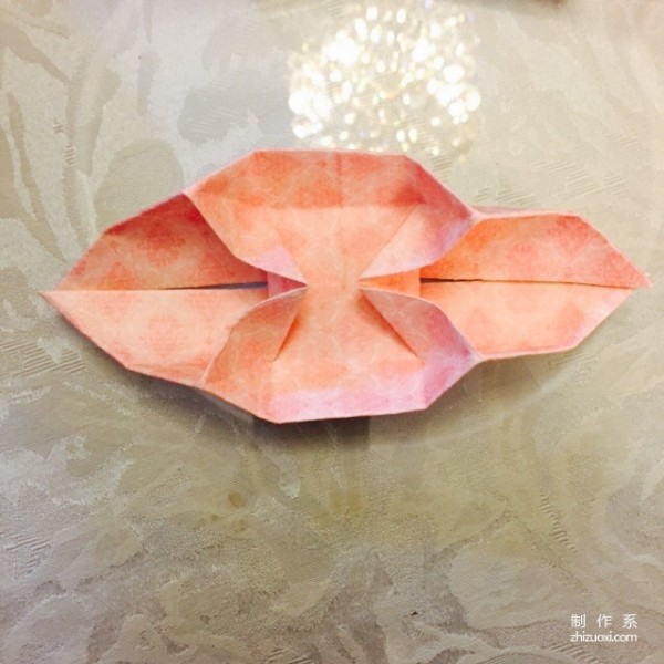 Origami method of handmade swallowtail butterfly Feifei