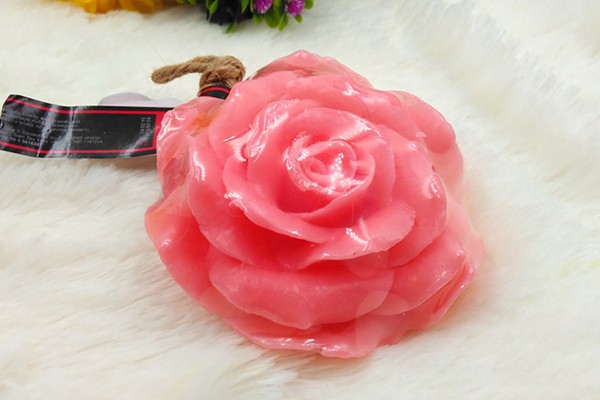 Appreciation of DIY beautiful cleansing rose-shaped essential oil handmade soap products