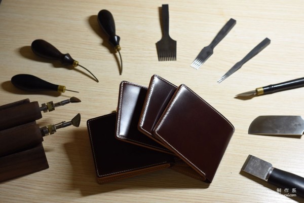 The production process of cordovan leather high bridge short clip wallet