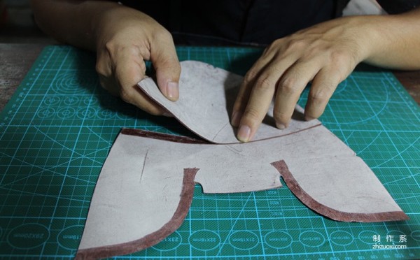 The making process of a pair of handmade work boots