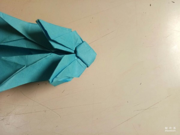 Origami goldfish, how to make a beautiful little fish by hand.