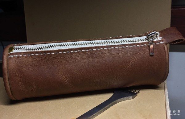 Make a simple pencil case out of crazy horse leather