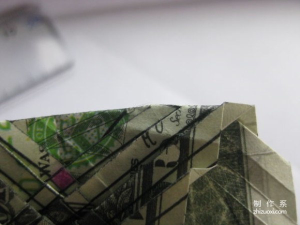 Detailed tutorial of dollar carp origami banknote real shot pictures