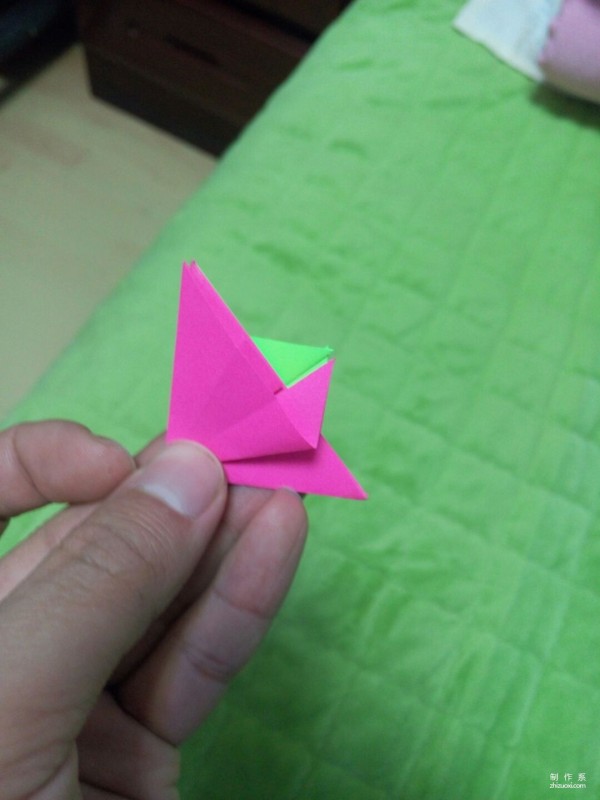 Making a paper crane bookmark, origami making tutorial for a double-sided paper crane bookmark