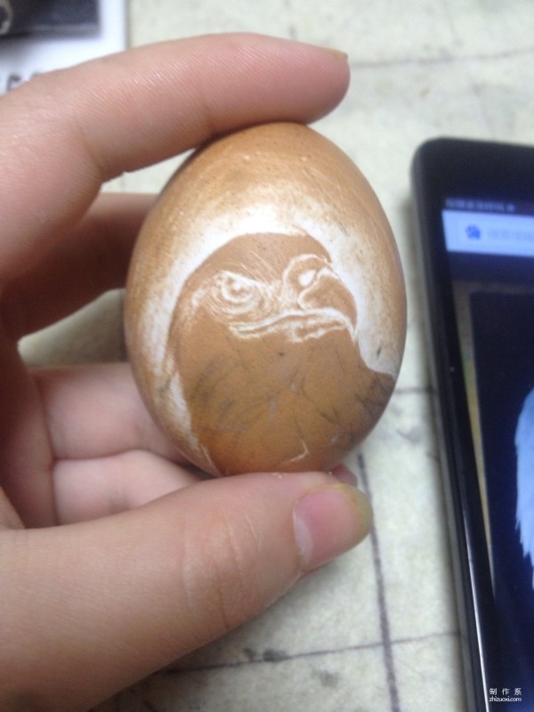 Fun and creative DIY eggshell carving pattern method