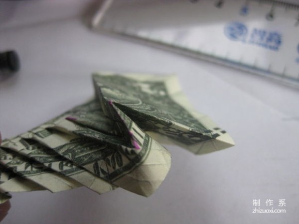 Detailed tutorial of dollar carp origami banknote real shot pictures