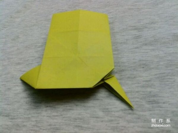 A complete tutorial on how to make origami toads and frogs