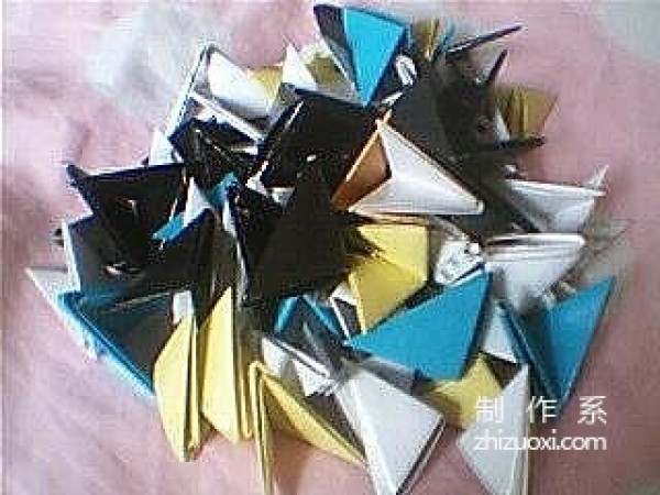 Triangle origami tutorial, how to make a triangle dragonfly