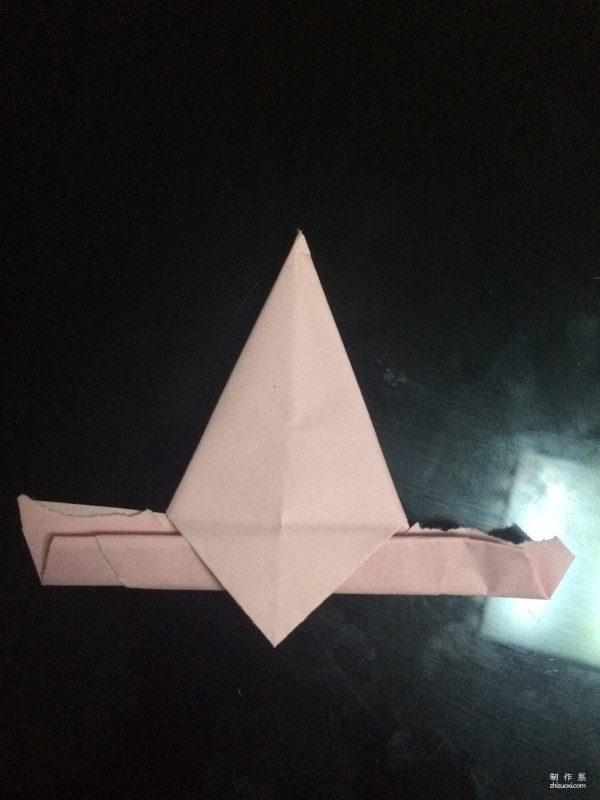 Very simple origami illustration of colored paper five-pointed star