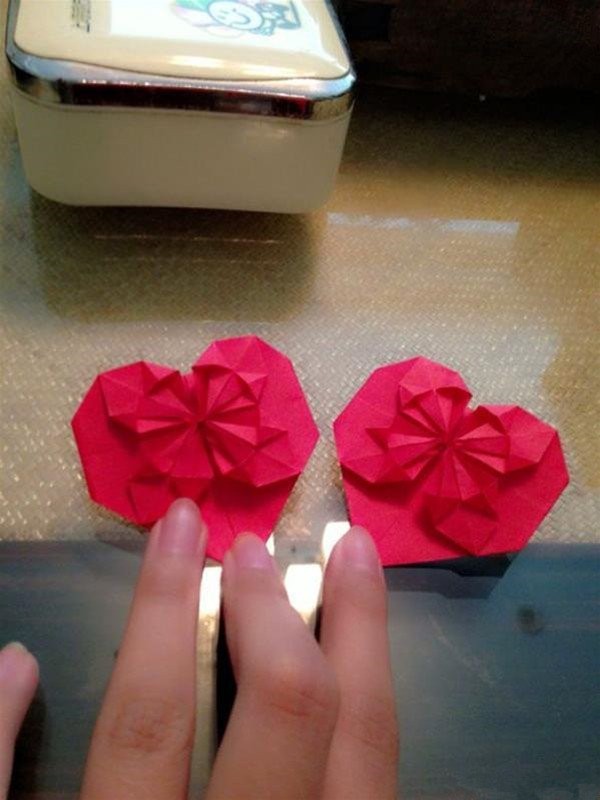 DIY beautiful three-dimensional heart-shaped origami