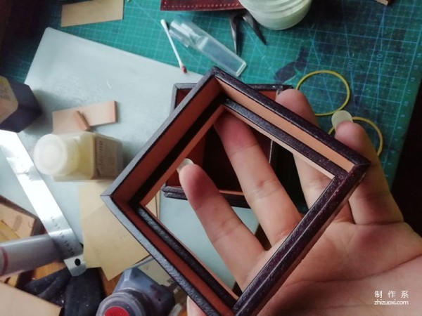 Leather box made by horse stitching