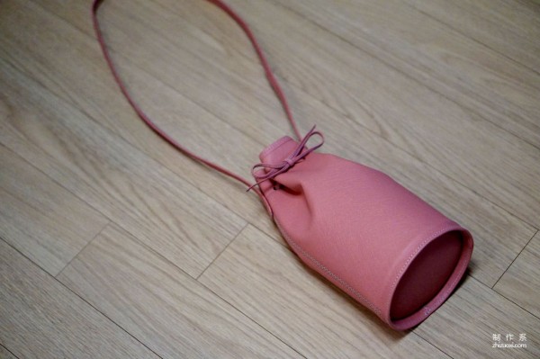 Make a Mini Leather Bucket Bag