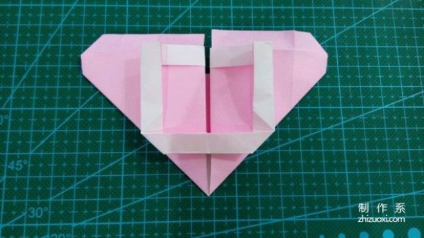 Illustrated tutorial on how to fold a confession love origami letters LOVE