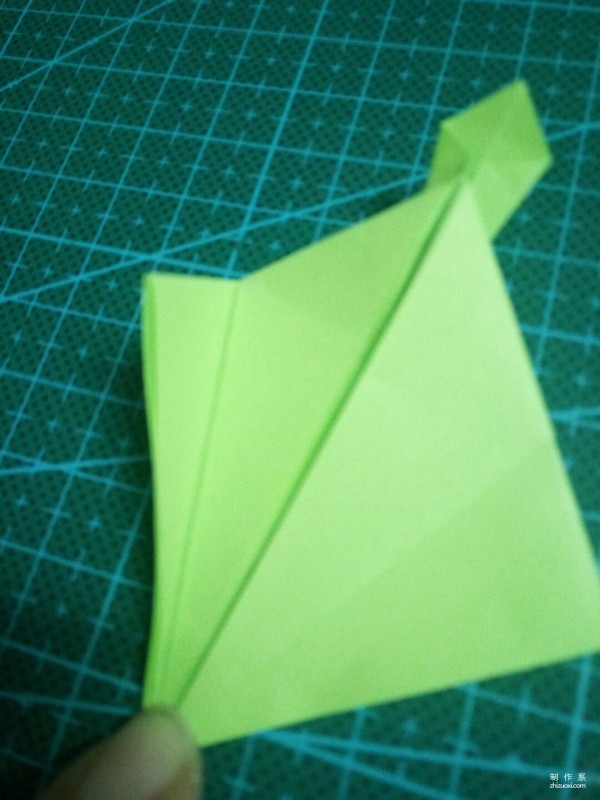 How to make origami of a super cute mantis