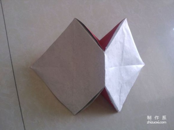 Real-life illustrated tutorial on how to make fox origami