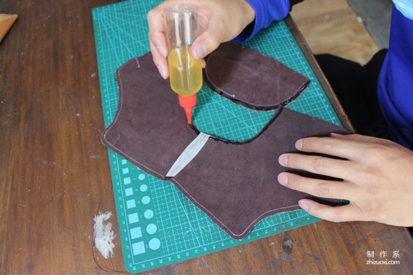 The making process of a pair of handmade work boots