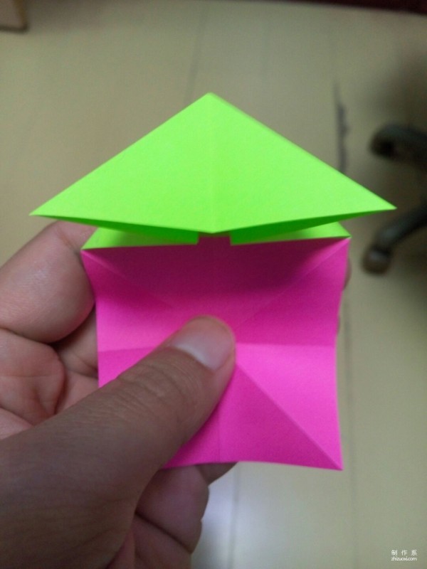 Making a paper crane bookmark, origami making tutorial for a double-sided paper crane bookmark