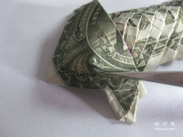 Detailed tutorial of dollar carp origami banknote real shot pictures