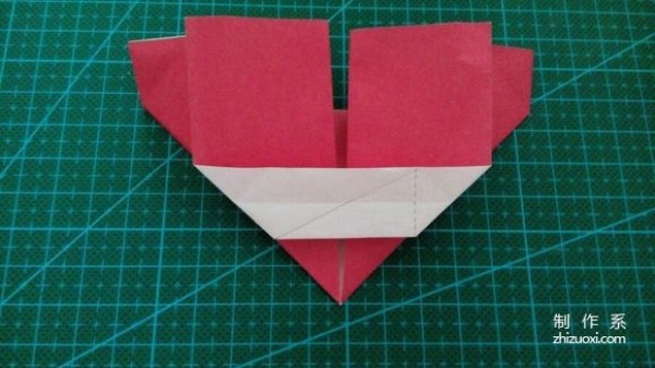 Illustrated tutorial on how to fold a confession love origami letters LOVE