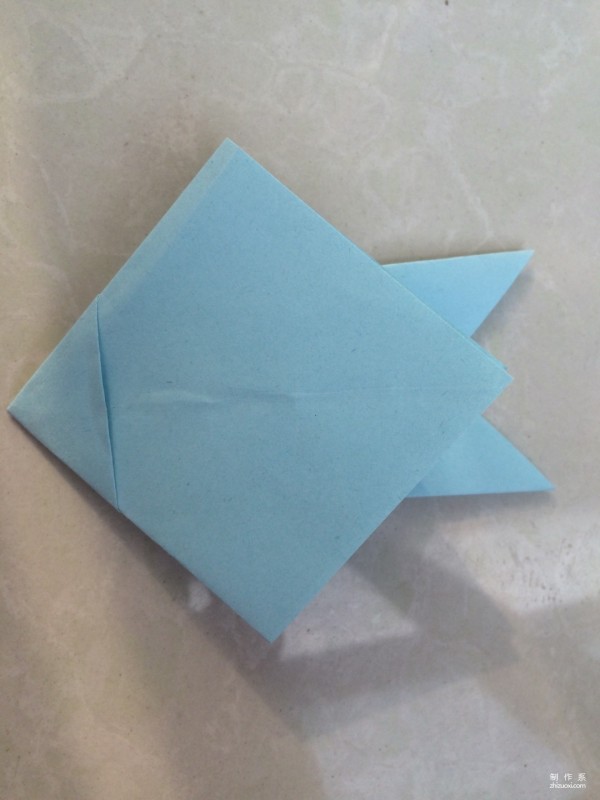 Very simple handmade origami method for making colored paper fish