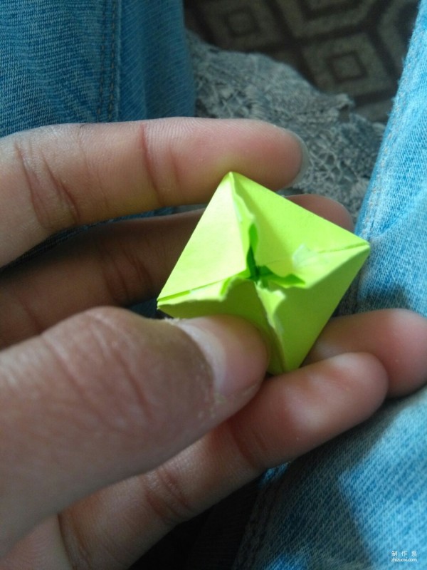 Simple origami of small nails, special origami method of paper stars