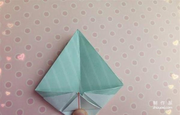 How to make a cute five-pointed star box using a piece of paper.