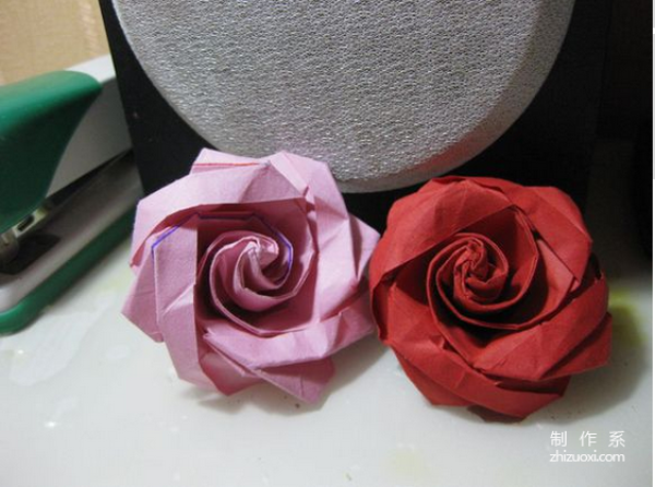 Simple and beautiful handmade origami method of ice cream roses