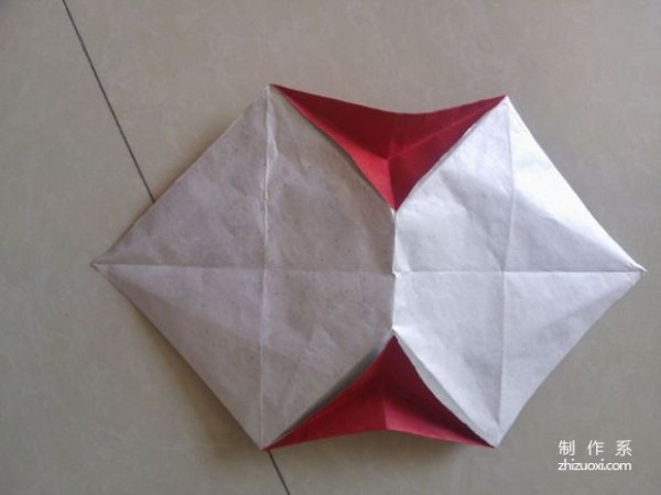 Real-life illustrated tutorial on how to make fox origami