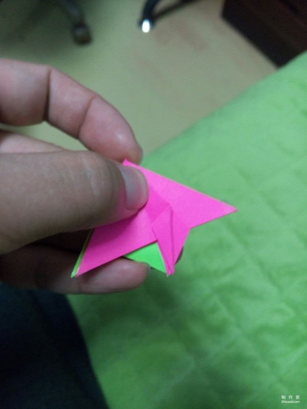 Making a paper crane bookmark, origami making tutorial for a double-sided paper crane bookmark