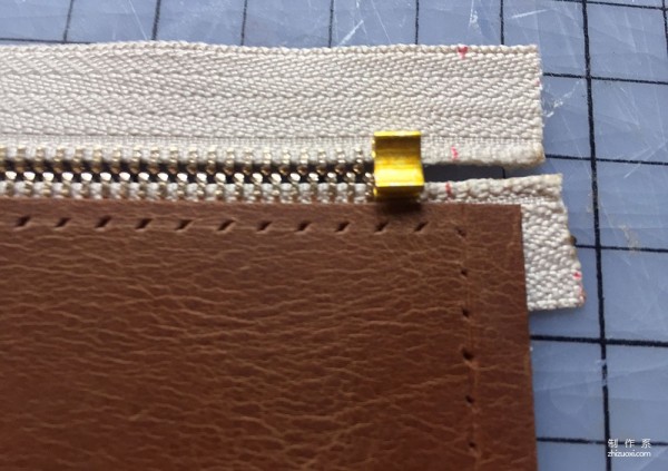 Make a simple pencil case out of crazy horse leather