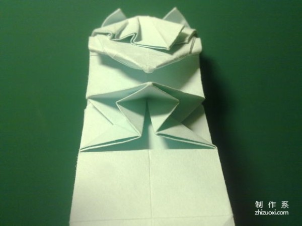 Cartoon three-dimensional cute version of Hatsunes handmade origami tutorial with detailed explanation of origami pictures