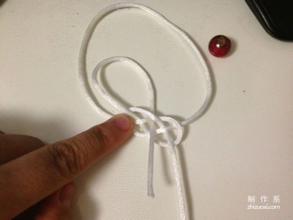 Illustrated tutorial on how to make DIY tassels on Chinese knots