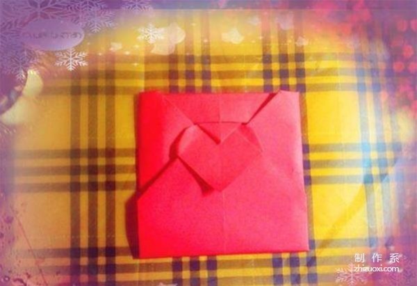 Very simple and beautiful origami illustration of love envelope