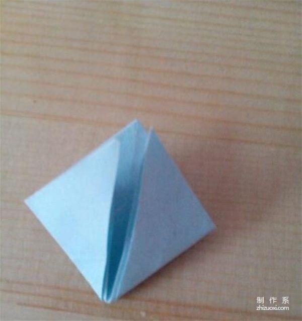 Illustrated tutorial on how to make origami Lei Feng Tower as a child