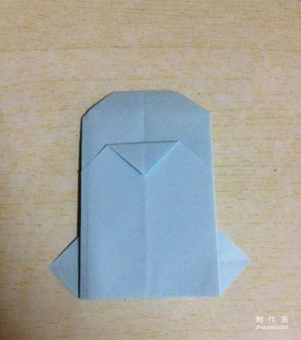 Interesting DIY simple handmade origami tutorial with illustrations of the little penguin method